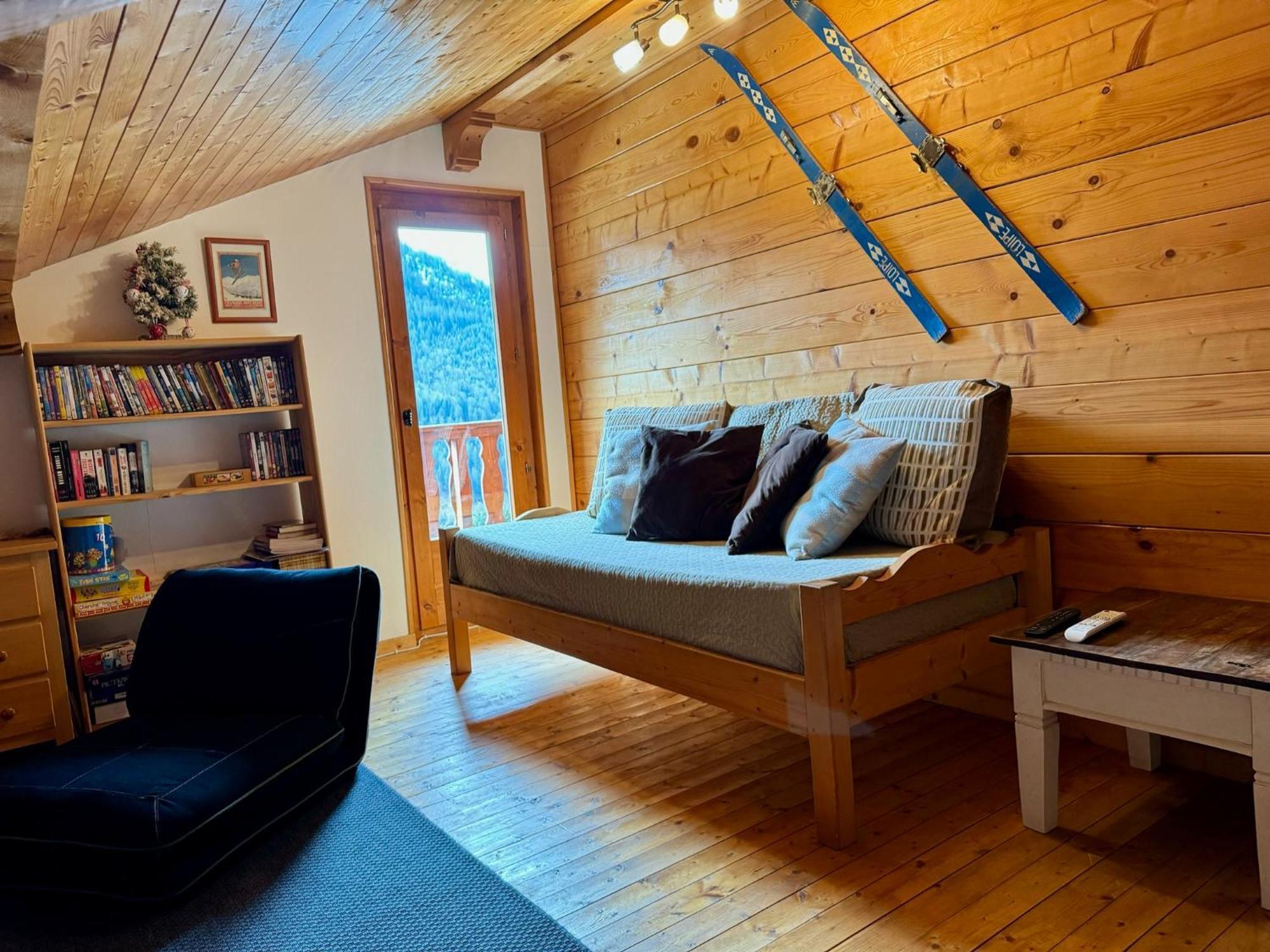 Charming, Cosy Chalet Nestled In A Breathtaking Surrounding With Spectacular, Stunning Mountain Views La Chapelle-d'Abondance Luaran gambar