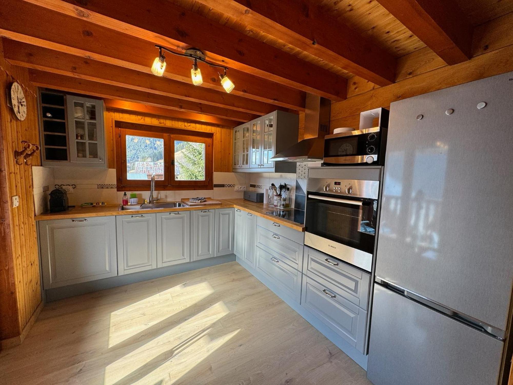 Charming, Cosy Chalet Nestled In A Breathtaking Surrounding With Spectacular, Stunning Mountain Views La Chapelle-d'Abondance Luaran gambar