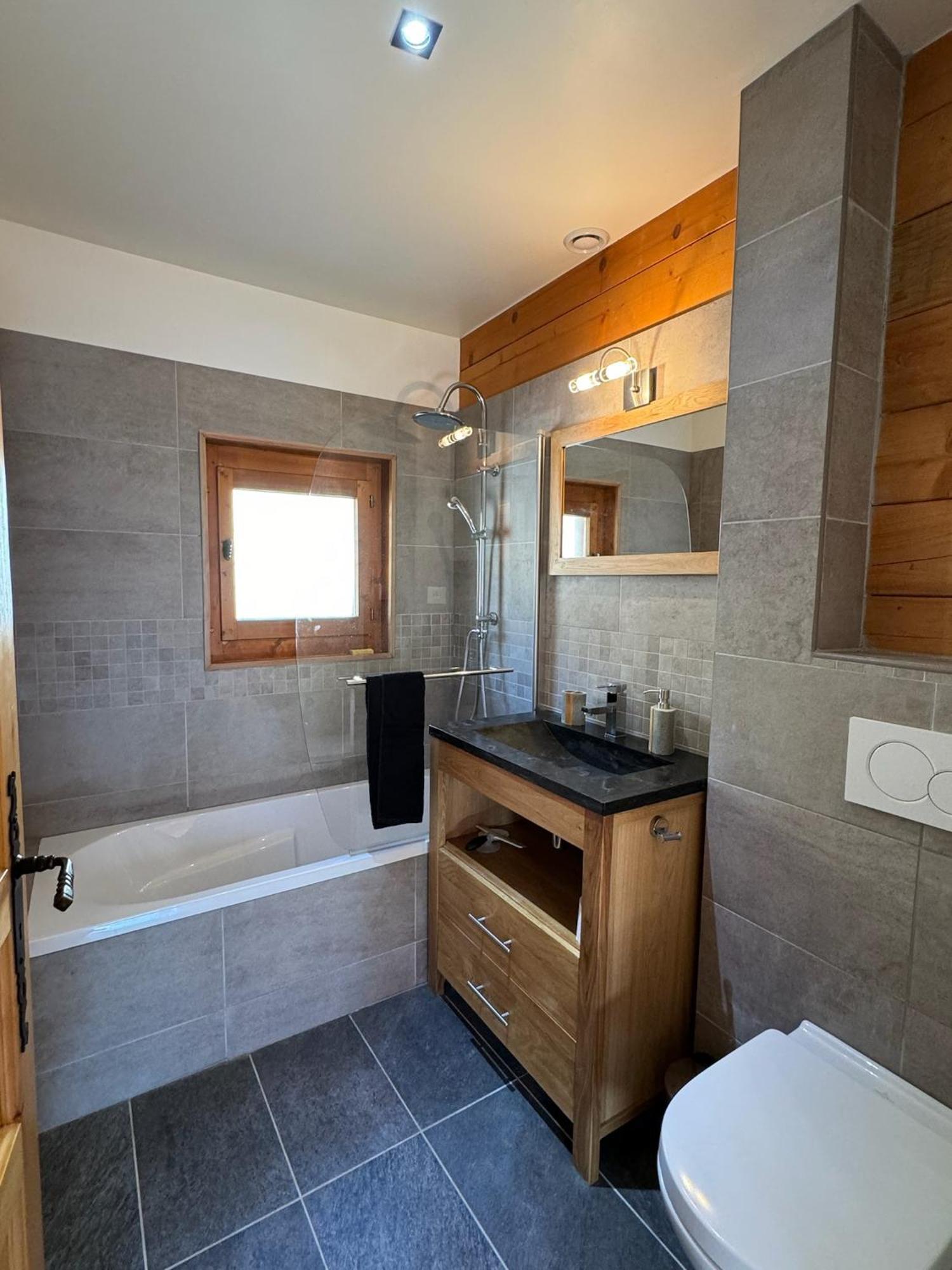 Charming, Cosy Chalet Nestled In A Breathtaking Surrounding With Spectacular, Stunning Mountain Views La Chapelle-d'Abondance Luaran gambar