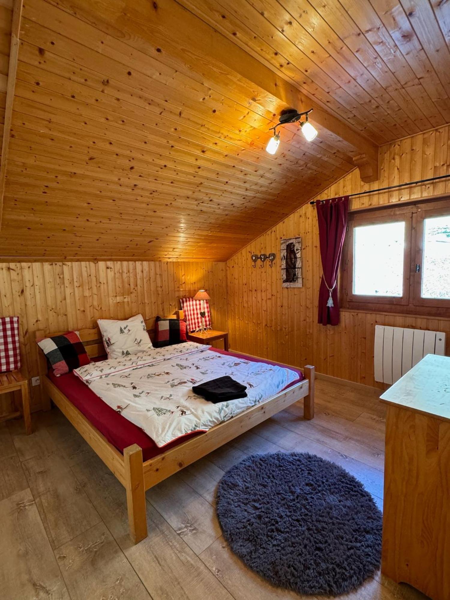 Charming, Cosy Chalet Nestled In A Breathtaking Surrounding With Spectacular, Stunning Mountain Views La Chapelle-d'Abondance Luaran gambar