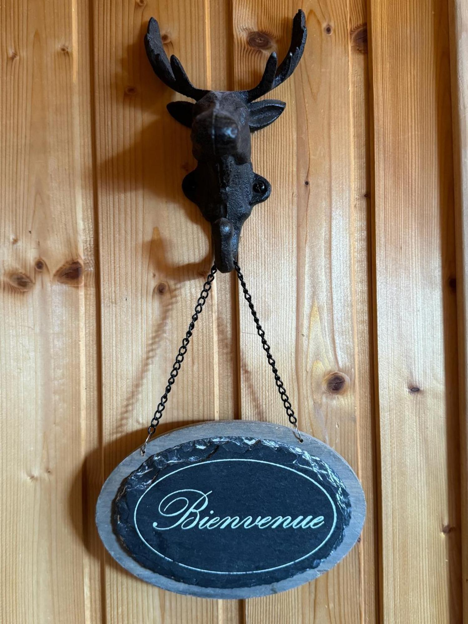 Charming, Cosy Chalet Nestled In A Breathtaking Surrounding With Spectacular, Stunning Mountain Views La Chapelle-d'Abondance Luaran gambar